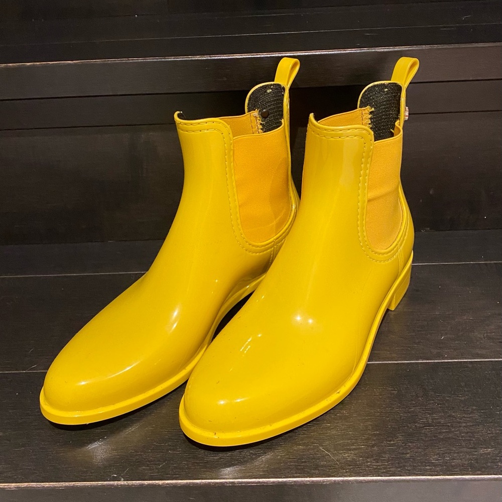 Yellow Lemon Jelly Women’s Chelsea Rain Boots sz39